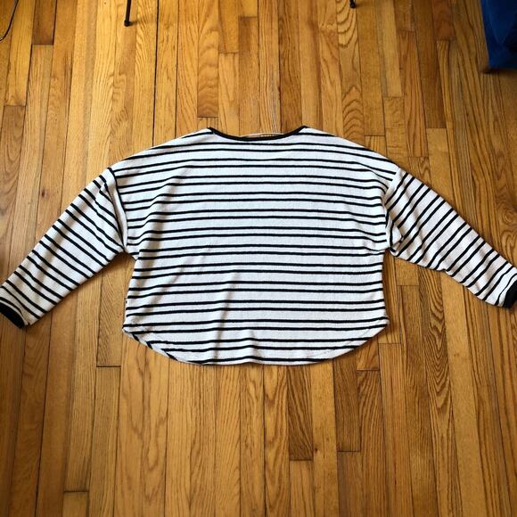Paper Crane NWOT Black White Striped Pullover Sweater Size L - Picture 7 of 7